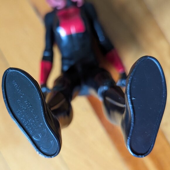 2016 Marvel Avengers BLACK WIDOW 12 inch Action Figure - Picture 4 of 4